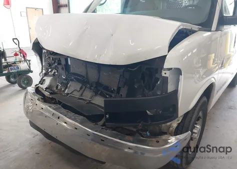 2015 GMC Savana 2500 Work Van z USA, uszkodzony, nr VIN 1GTW7FCF1F1907626